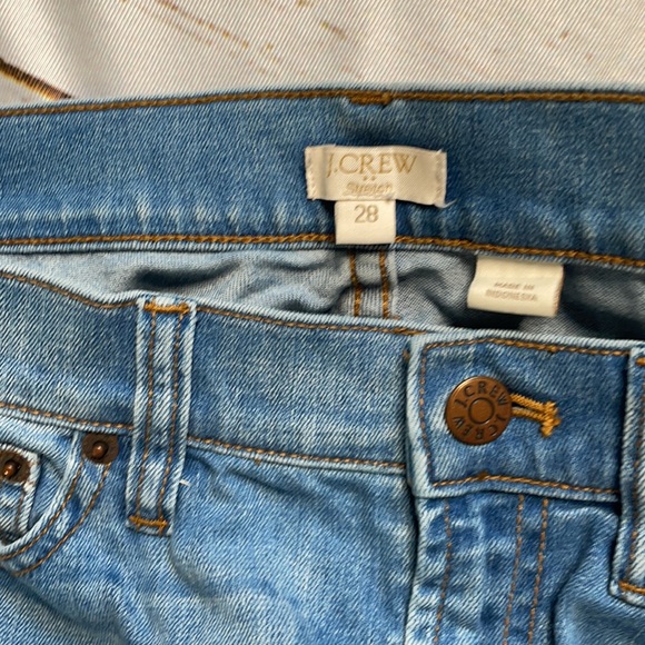 Women's J Crew Light Wash Skinny Jeans - Picture 3 of 3